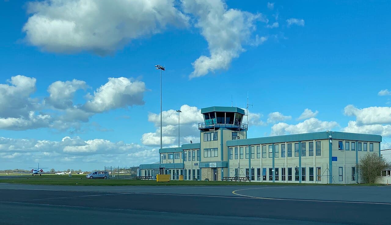 The Airport Control Tower: What Controllers Actually Do