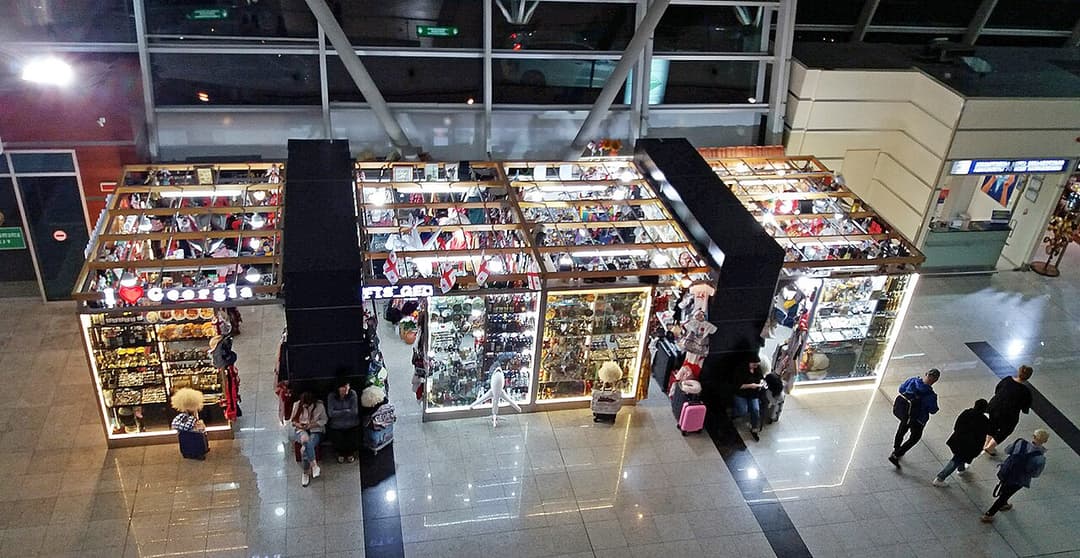 Airport Security in 5 Minutes: 10 Tips for Every Flight | Travel365