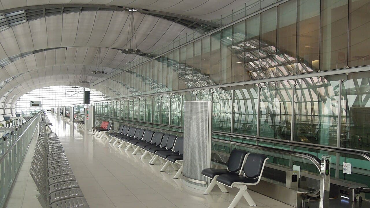 Airport Terminal Shuttle Trains: Connect Without Stress