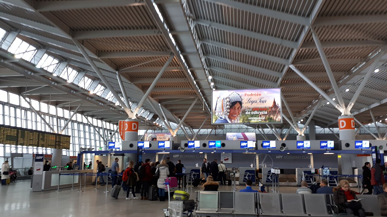 Connecting via Warsaw: How to Save on Europe and US Fares