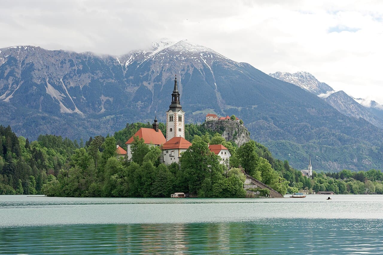 Europe's Most Beautiful Lakes: Bled, Como and Hallstatt 2026