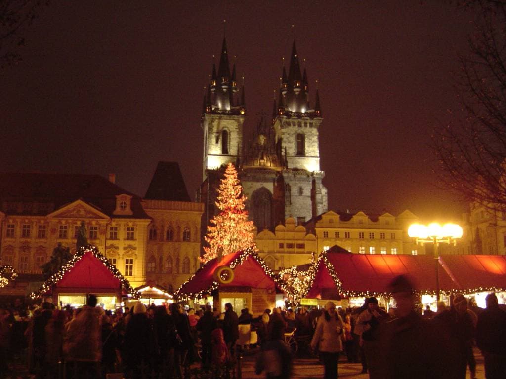 European Public Holidays: When Shops and Museums Close