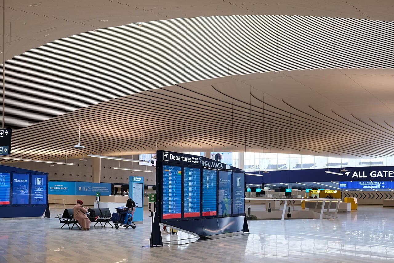 Hand Luggage Only: Fly Without Checked Bags and Save