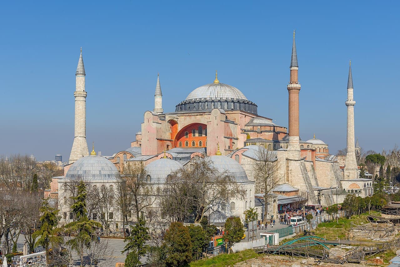 სტამბოლის უფასო სასტუმრო და ტური: Turkish Airlines-ის სტოპოვერის საიდუმლო