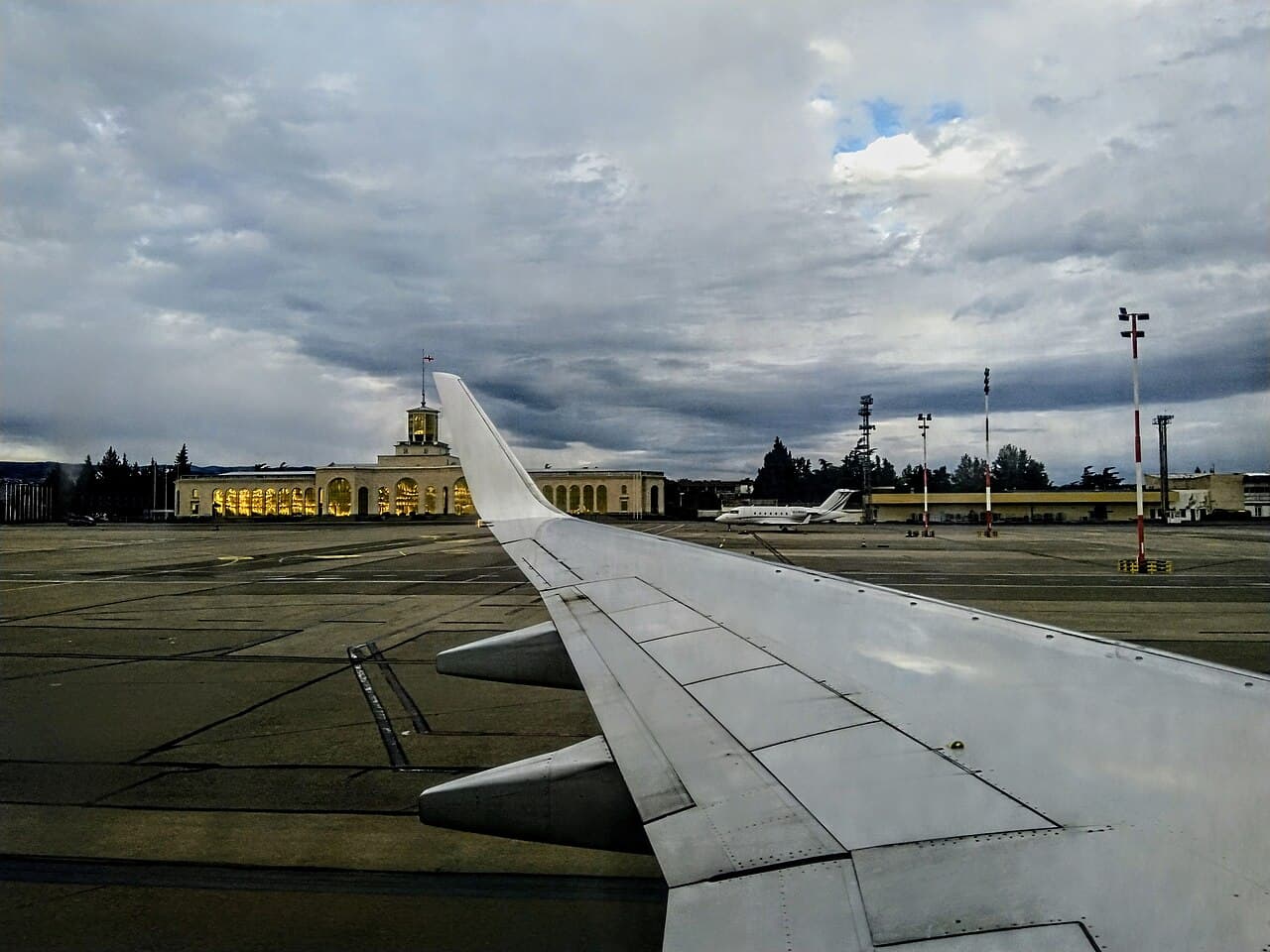 Tbilisi International Airport (TBS): Complete guide