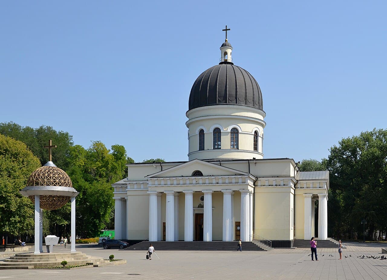 Tbilisi → Chisinau: A Guide to Moldova's Capital