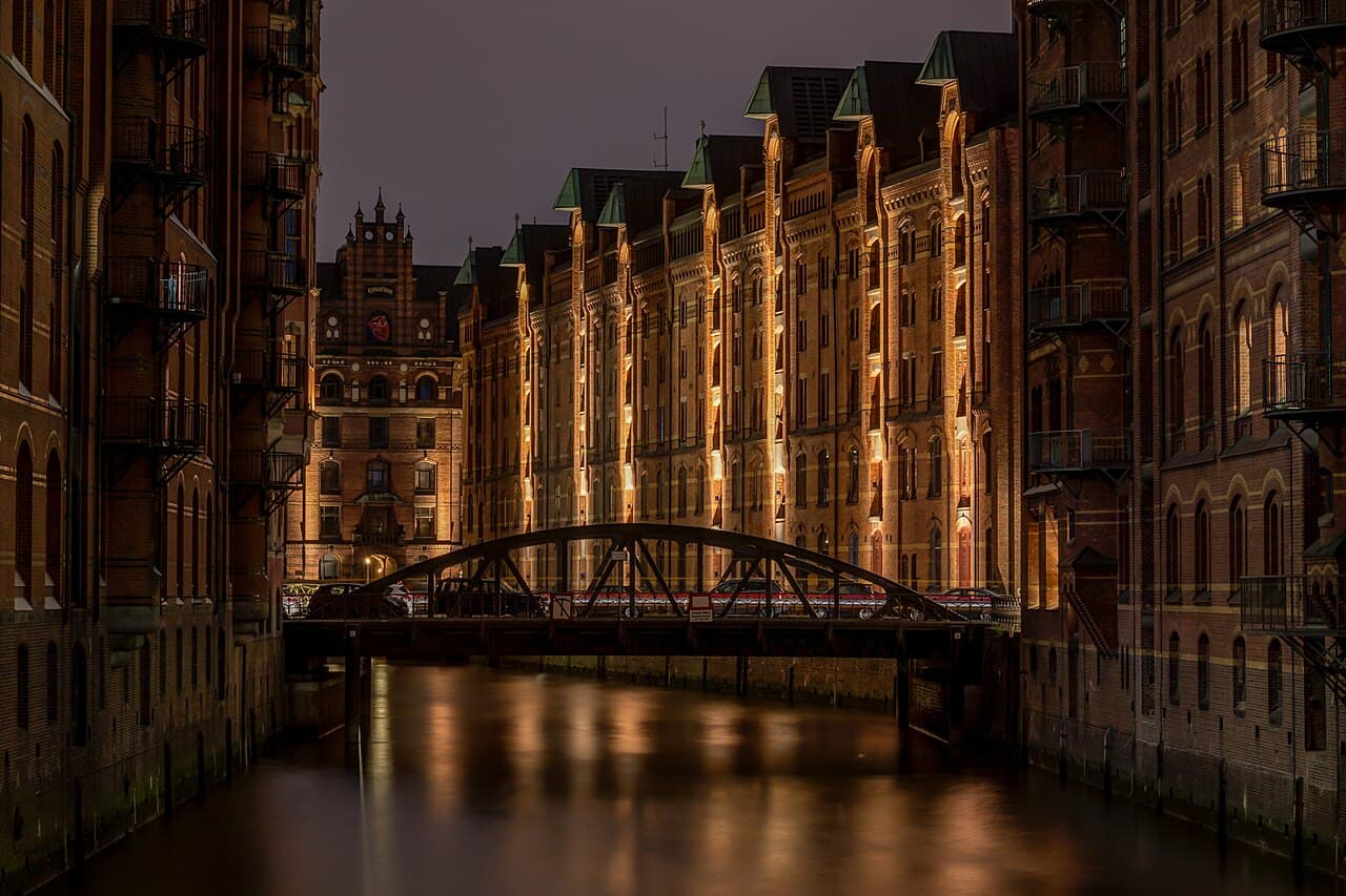 Tbilisi → Hamburg: Flights, Visa and Top Attractions