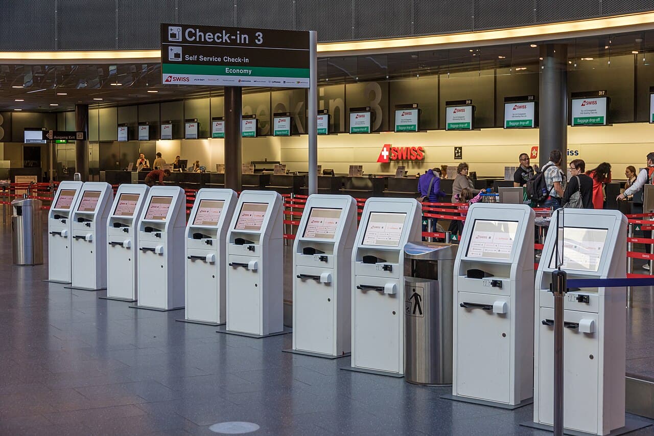 Zurich Airport (ZRH) → City Center: 2026 Guide