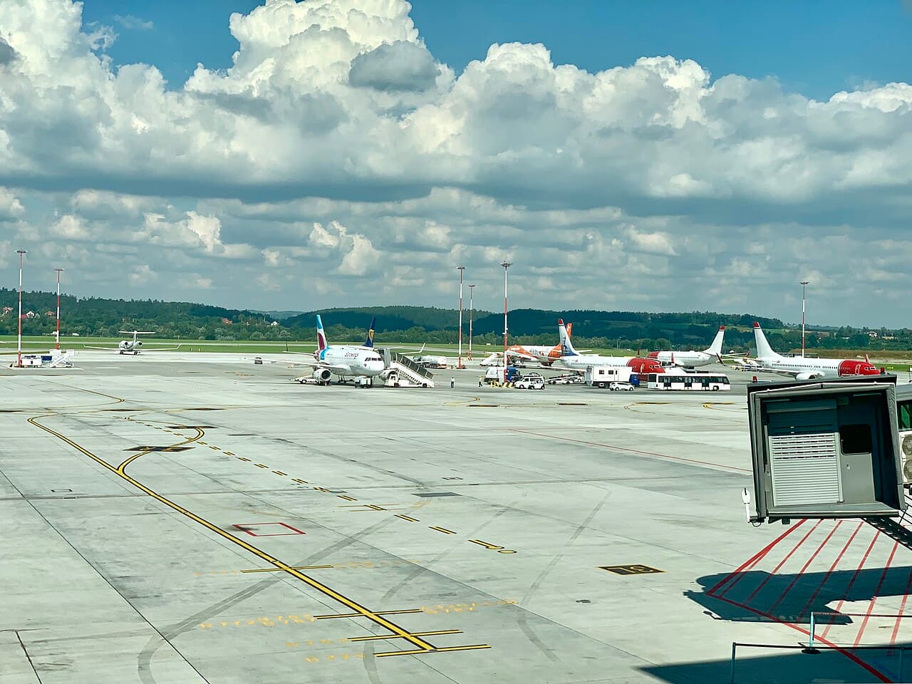 Kraków (KRK) airport → city center: full 2026 guide