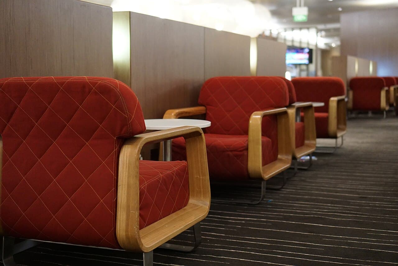 Tbilisi Airport Lounge Guide: Access and Prices for 2026